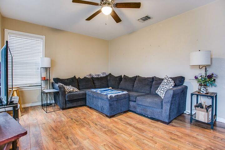 Property Photo:  1518 Preusser St  TX 76903 
