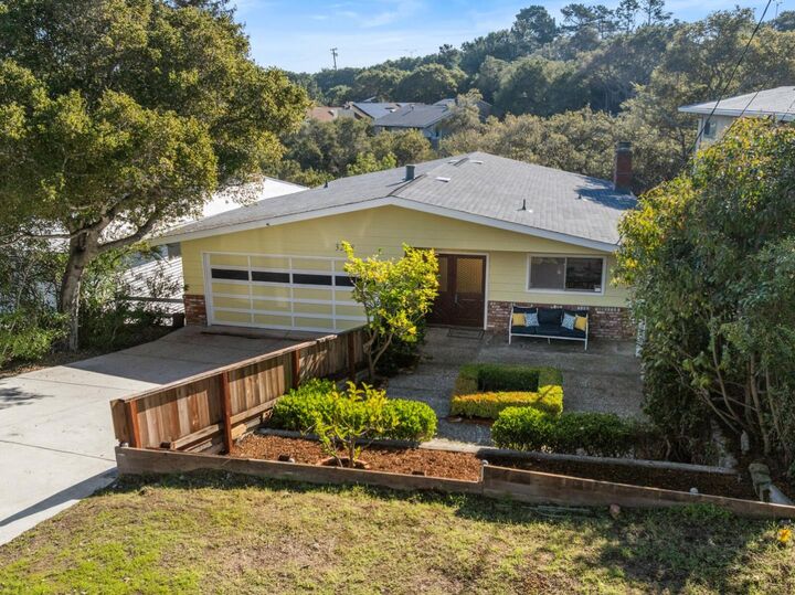 Property Photo:  3208 Upper Lock Avenue  CA 94002 