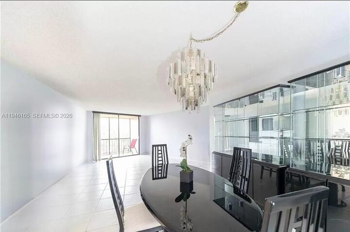 Property Photo:  3800 N Hills Dr 406  FL 33021 