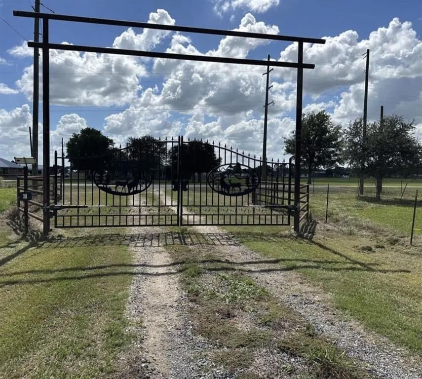 Property Photo:  17188 Hwy.90  LA 70591 