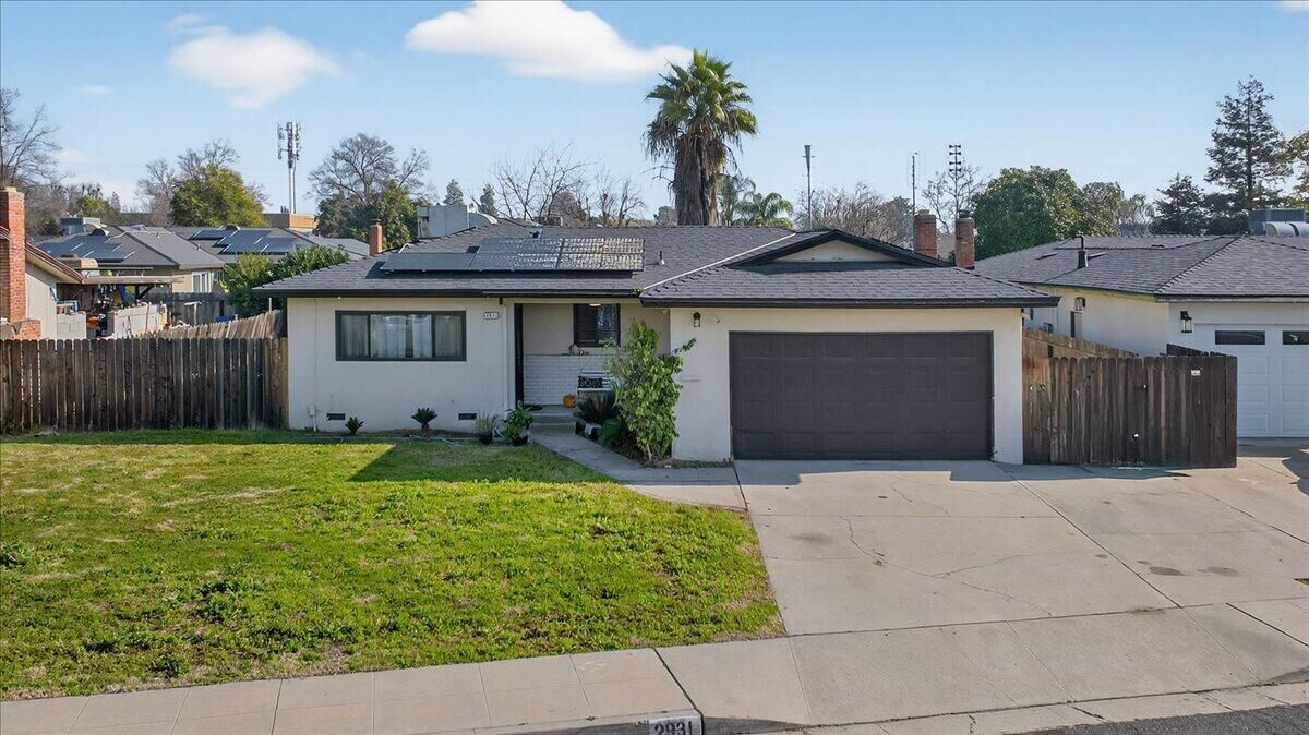 Property Photo:  2931 Paula Drive  CA 93612 