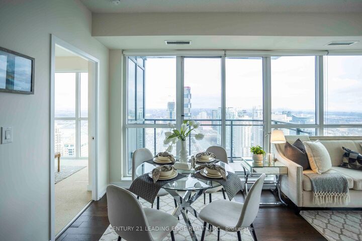 Property Photo:  510 Curran Place 3709  ON L5B 0J4 