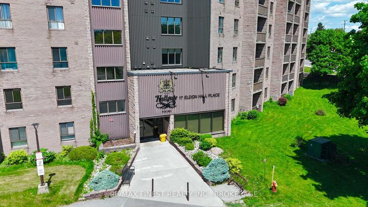 Property Photo: 17 Eldon Hall Place 602 ON K7M 7H5