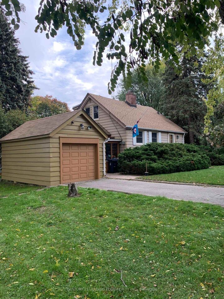 Property Photo:  21 Faircroft Boulevard  ON M1M 2W9 