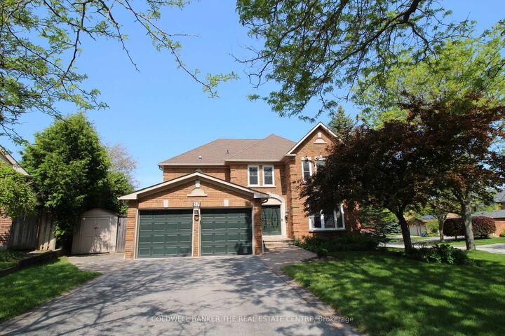 37 Falling Brook Drive — photo 1