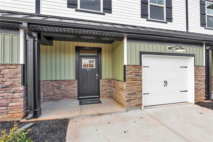 Property Photo:  411 Belgrove Way  SC 29640 