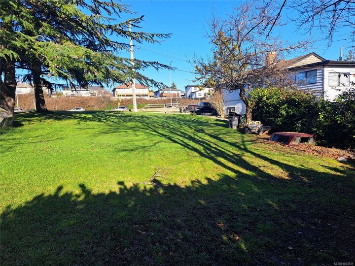 275 Battleford Ave — photo 1