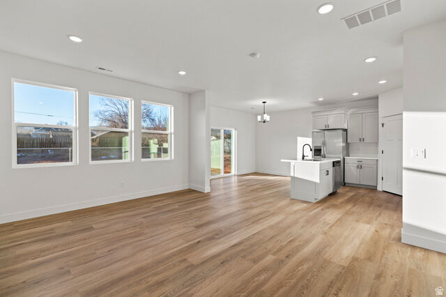 Property Photo:  39 N 200 E  UT 84701 