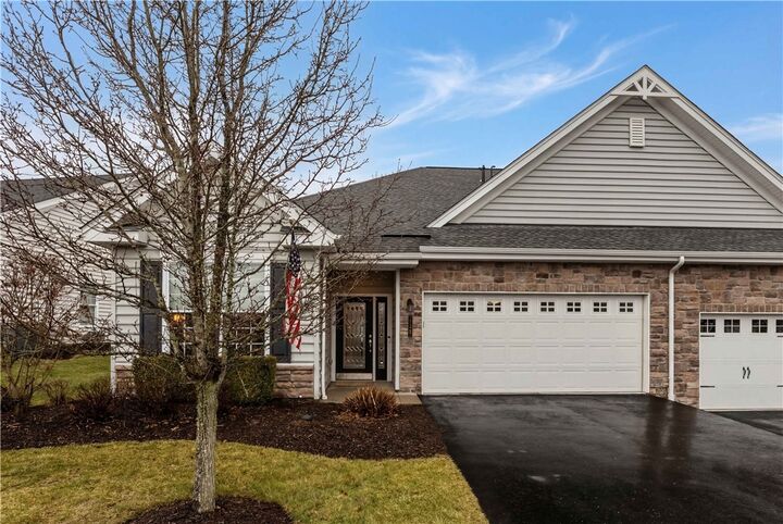 Property Photo: 137 Freedom Ln PA 15143