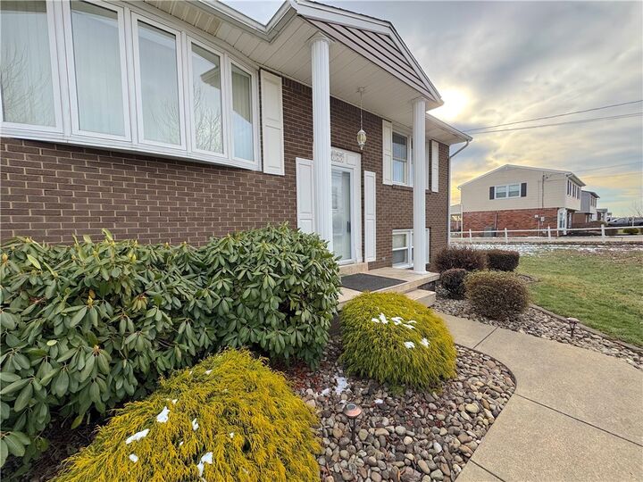 Property Photo:  111 Mt Pleasant Blvd  PA 15642 