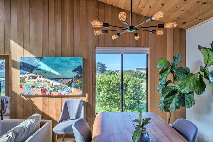 Property Photo:  122 Masthead Reach  CA 95497 