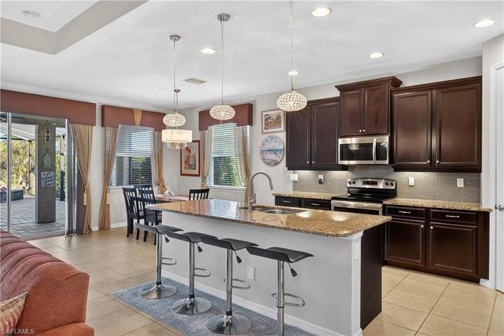 Property Photo:  12861 Seaside Key Ct  FL 33903 