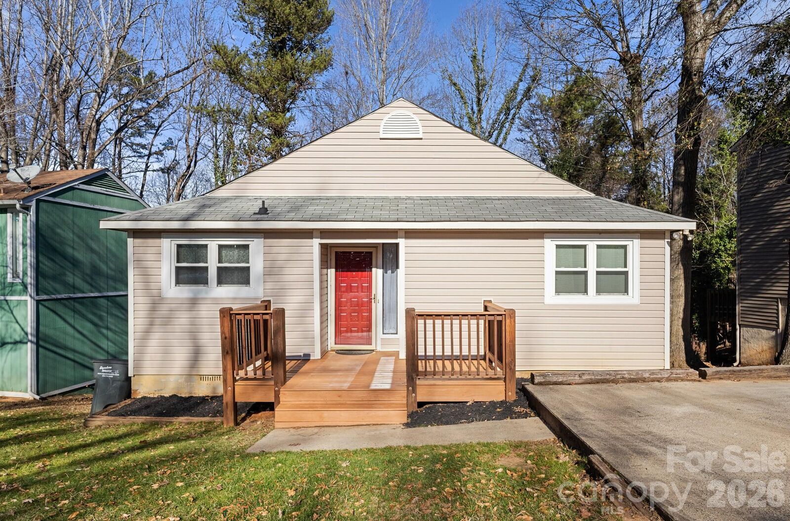 Property Photo:  27077 Catamaran Drive  SC 29708 