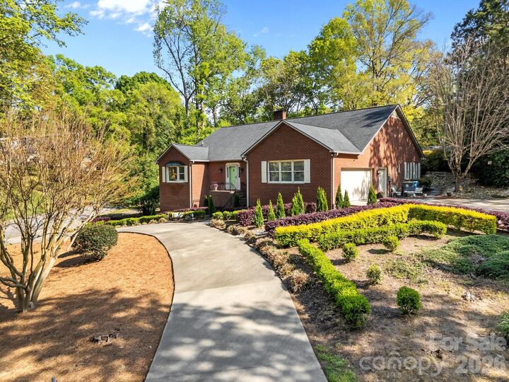 Property Photo: 961 Confederate Avenue NC 28144