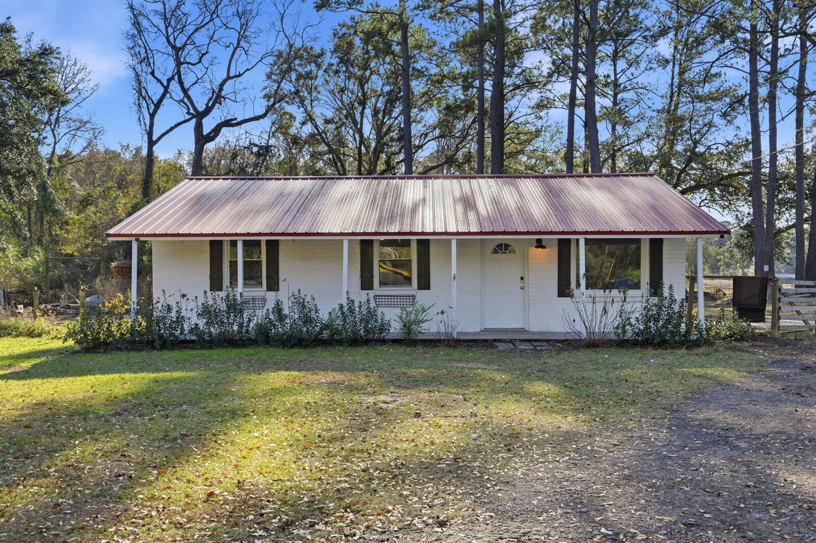 Property Photo:  1733 Etheridge Road  SC 29487 