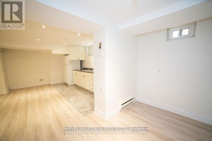 Property Photo:  550 Glencairn Avenue Bsmt  ON M6B 1Z4 