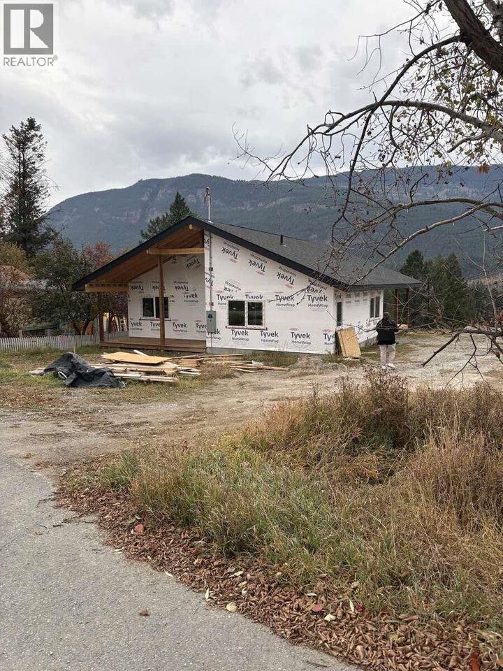 Property Photo: 4764 Riverview Drive BC V0A 1E0