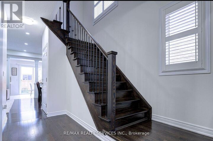 Property Photo:  13 Ebury Drive Upper  ON L6X 0Z3 