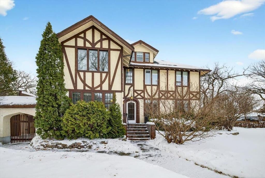 Photo de la propriété:  72 Harrow Street  MB R3M 2Y8 