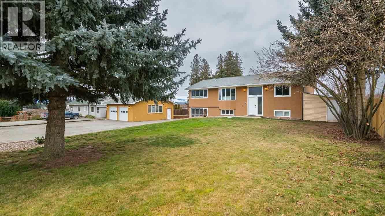 Photo de la propriété:  4857 Canyon Lister Road  BC V0B 1C1 