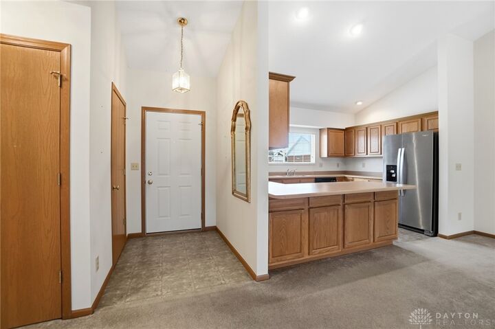 Property Photo: 1711 Pinehurst Drive OH 45502