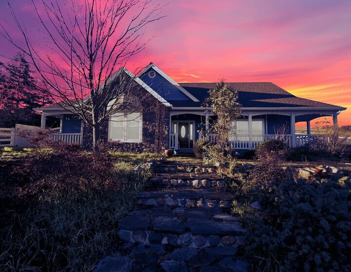 Property Photo: 3040 Pepito Dr CA 95329