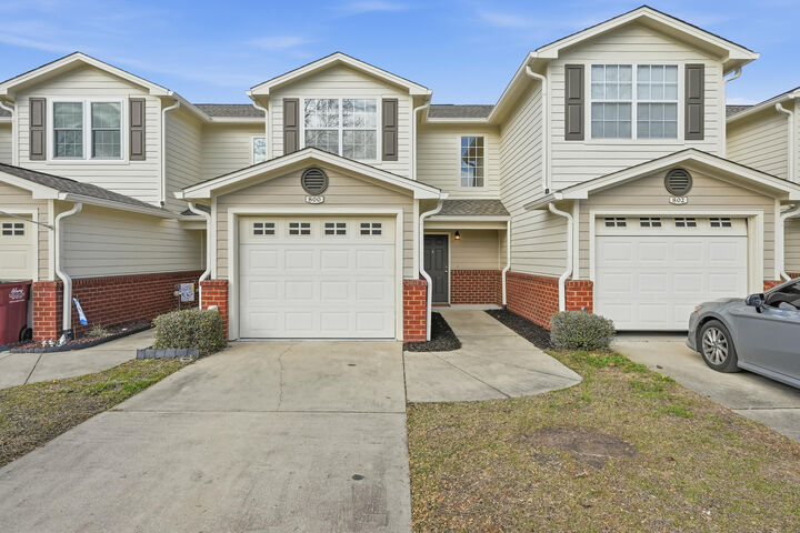 Property Photo: 800 Majestic Drive FL 32536