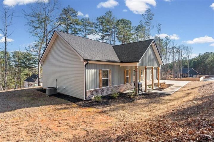 Property Photo:  2522 Honeysuckle Lane  GA 30179 