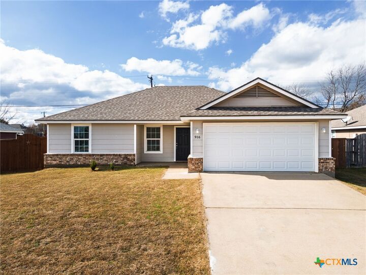 Property Photo:  916 Freedom Drive  TX 76502 