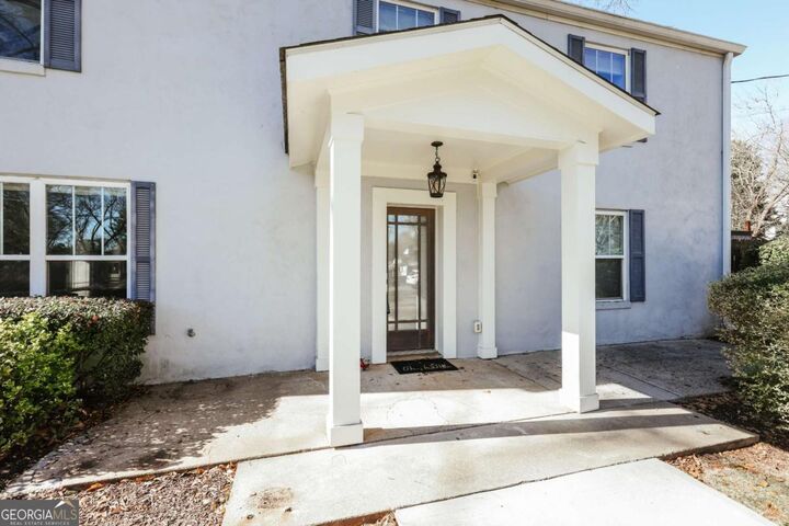 Property Photo: 375 Best Drive GA 30601