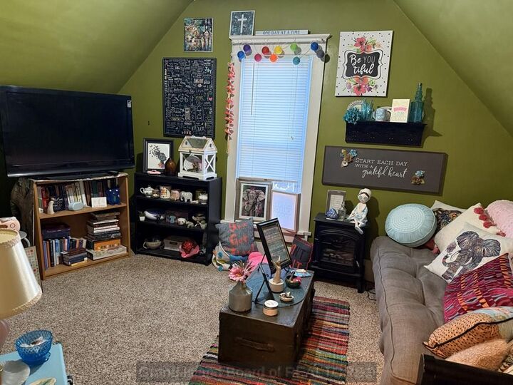 Property Photo:  1409 13th St  NE 68818 