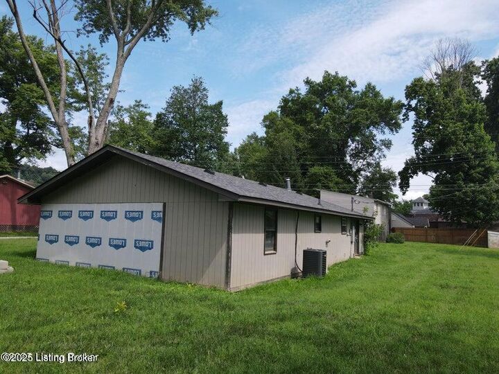 Property Photo:  6320 Jefferson St  KY 40077 