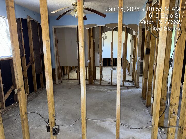 Property Photo:  170 Maple Street  TX 77662 