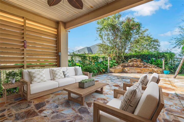 Property Photo:  1404 Kipp Avenue  TX 77565 