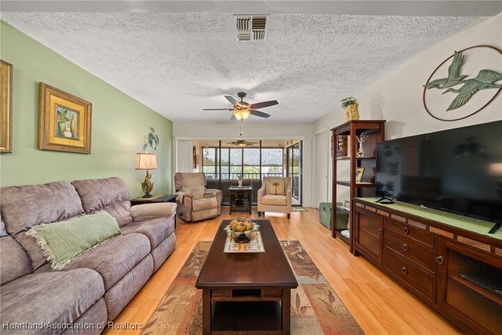 Property Photo: 9 Charlton Drive FL 33852