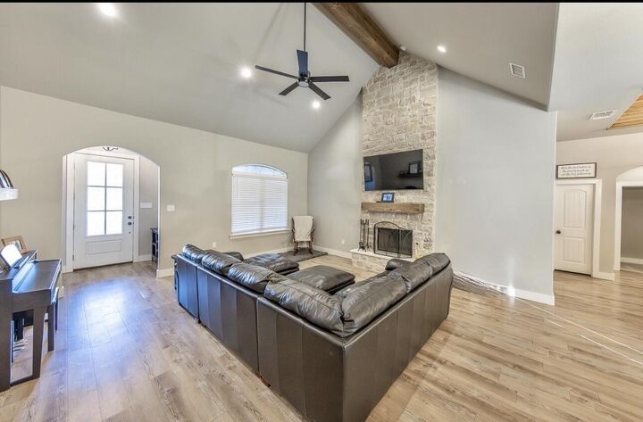 Property Photo:  504 Avenue U  TX 79363 