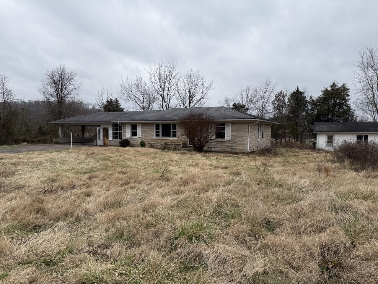 Property Photo: 214 Robin Drive KY 42539