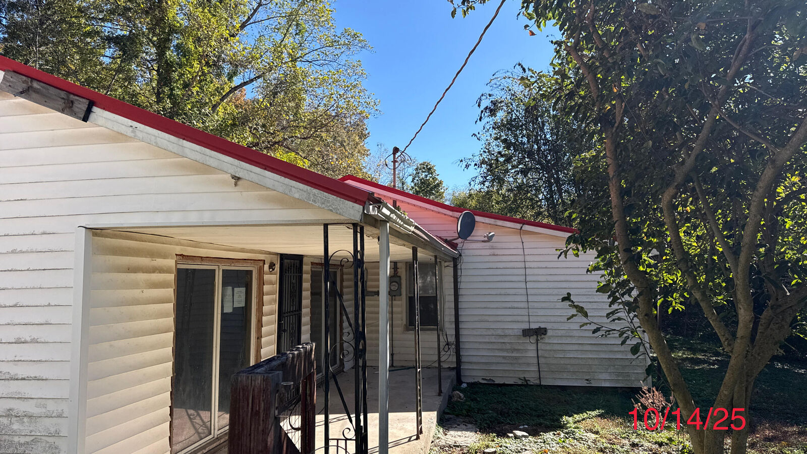 Property Photo:  383 E Halcomb Road  KY 40460 