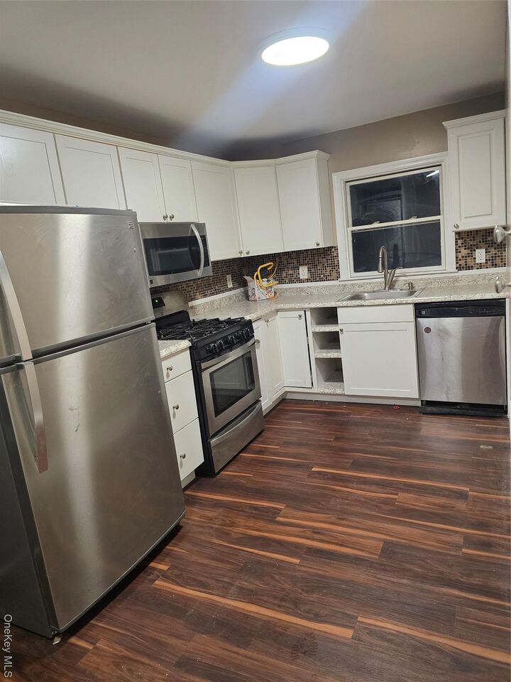 Property Photo:  35 Townsend Road 2  NY 10547 