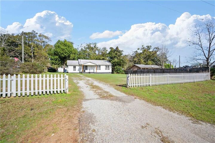 Property Photo:  7500 Deakle Road  AL 36544 