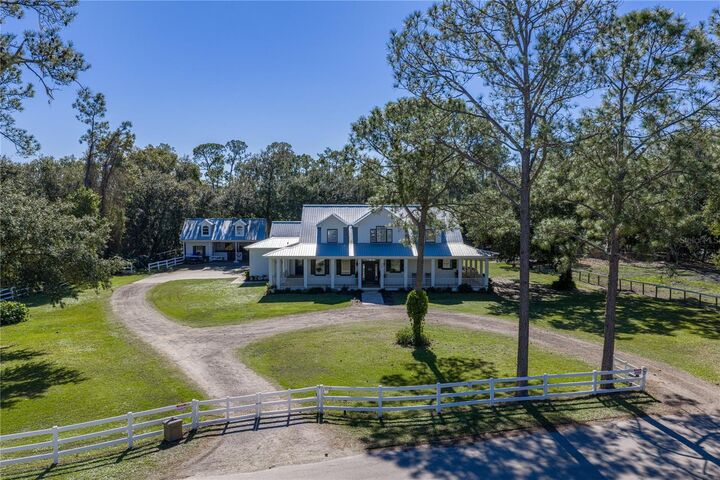 Property Photo:  209 Frenchmans Creek Way  FL 33884 