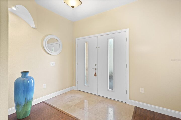 Property Photo: 4160 Lagoon Terrace FL 34286