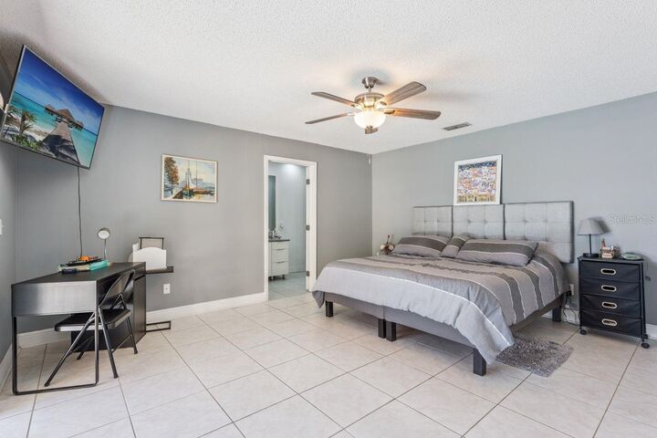 Property Photo: 8215 Rolla Court FL 32836