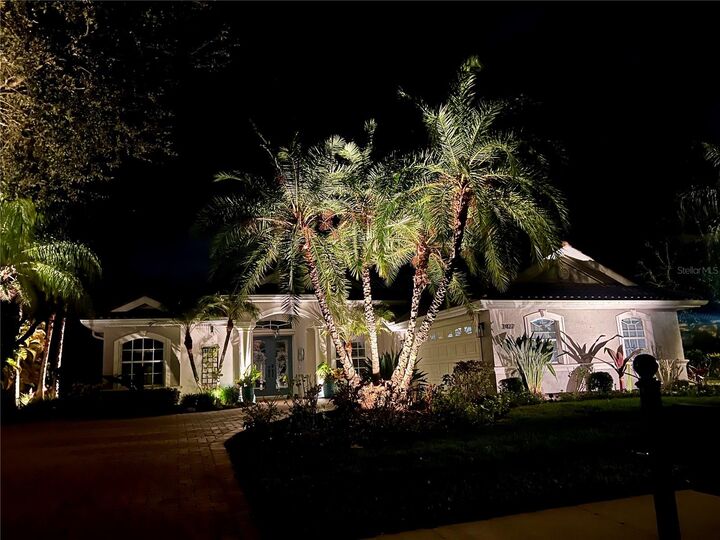 Property Photo:  11407 Savannah Lakes Drive  FL 34219 