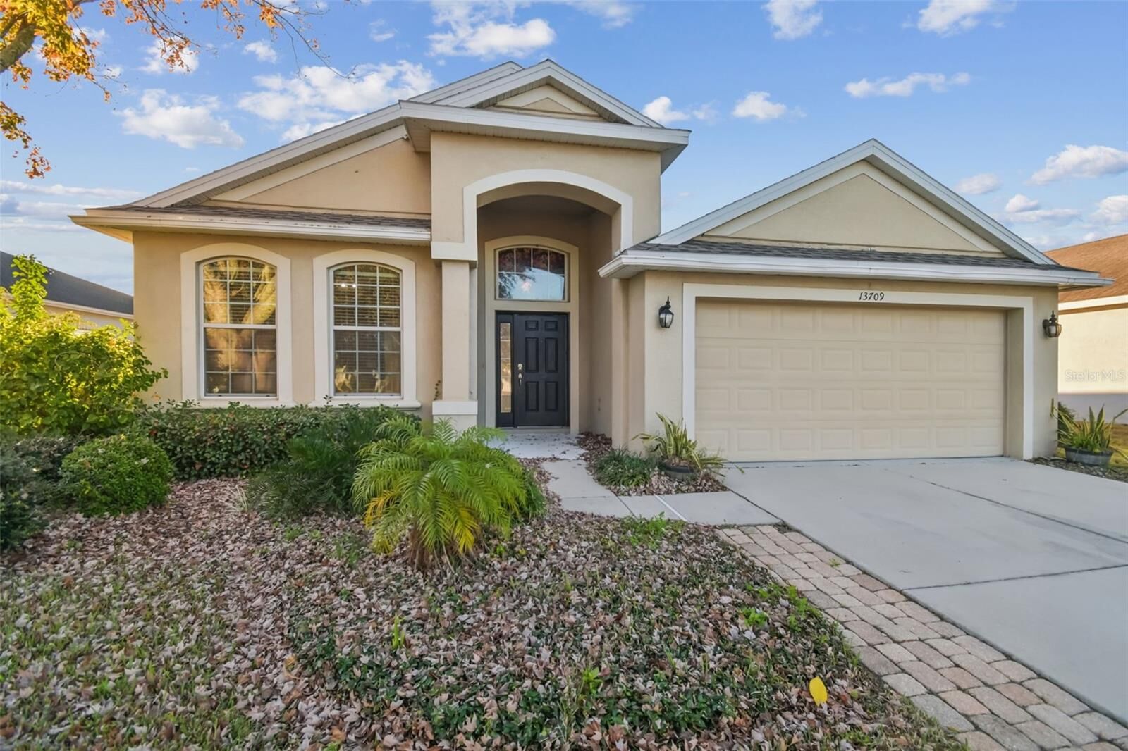 Property Photo:  13709 Sanford Hill Place  FL 33579 
