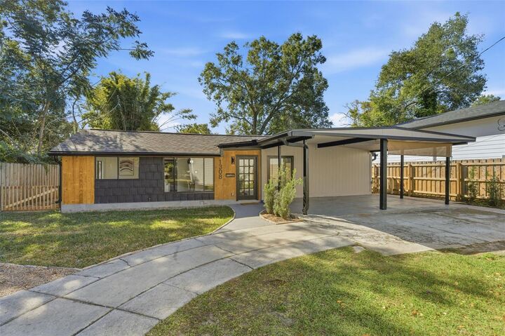 Property Photo:  1308 Oregon Street  FL 32803 