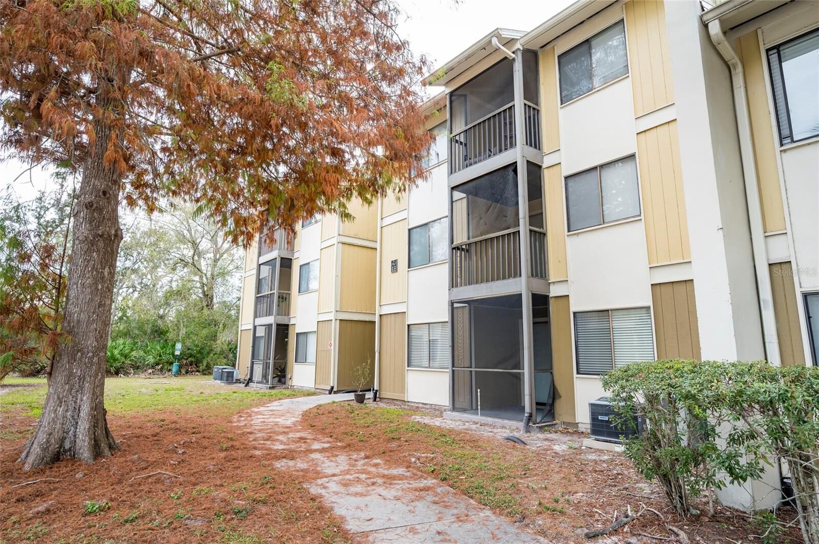 Property Photo: 13367 Arbor Pointe Circle 304 FL 33617