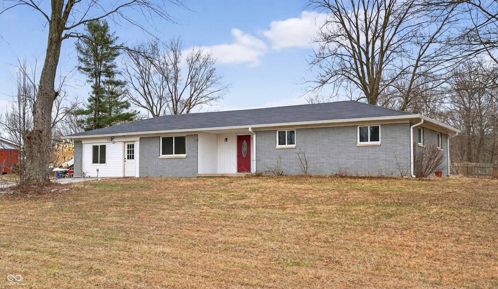 Property Photo: 8220 N Greenacres Road IN 47273