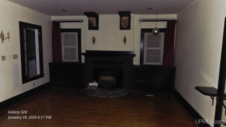 Property Photo:  607 Washington Avenue  MI 49935 