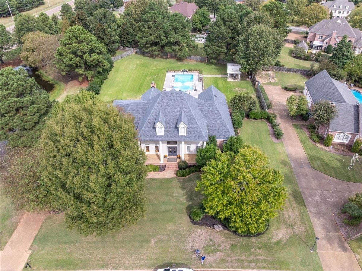 Property Photo:  2400 Halle Pky  TN 38017 